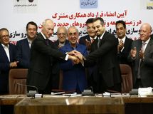 قرارداد رنو فعلا منتفی شد/ تلاش معاون وزیر صنعت در فرانسه برای تجدید نظر در قرارداد با رنو