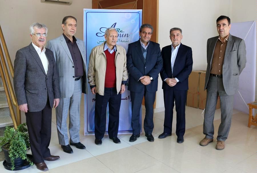 بیمه مرکزی 90 درصد بازار را در اختیار گرفته/ هیچ جای دنیا بیمه مرکزی این قدر دخالت نمی‌کند