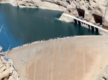 کاهش 14 درصدی ذخیره آب در مخزن سدهای کشور