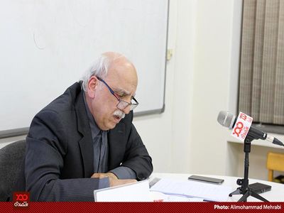 فیلم:: عبده تبریزی مشاور وزیر راه و شهرسازی: حامل هیچ خبر خوشی از اقتصاد نیستم/ اوضاع اقتصاد اصلا مثبت نیست/به دلیل بد بودن اوضاع اقتصادی، سه ماه است چیزی ننوشتم