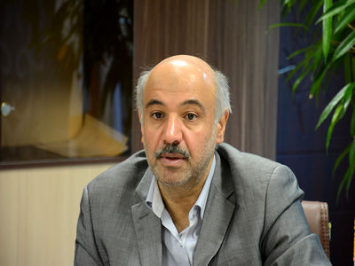 فیلم:: احمد میدری، معاون وزیرکار: 5 سال شبانه روز یاس را به جامعه تزریق میکنید، حالا مردم شورش کردند، بروید و جمعش کنید/ کدام امام جمعه جرقه اعتراضات را زد؟