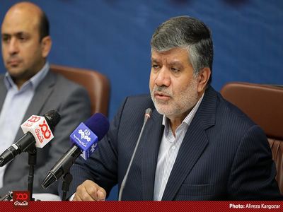 برخی افراد بی تجربه به صادارت لطمه می زنند/ هنوز اولویت صادرات کشور جا نیفتاده