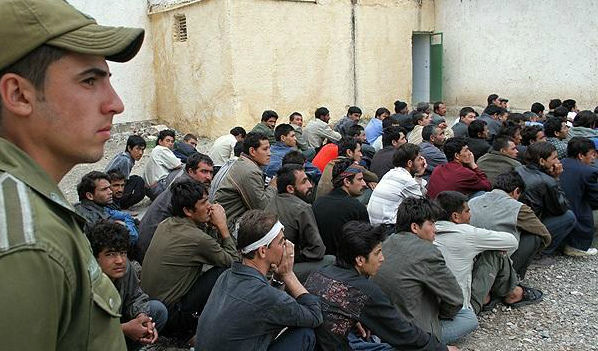 پروانه کار دارندگان گذرنامه تبدیل وضعیت صادر می شود