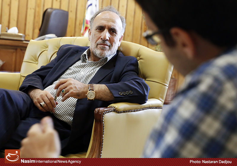 قیمت ارز به زیر 4000 تومان باز نمی‌گردد/ کاهش قیمت دلار در حد 200 تومان خواهد بود