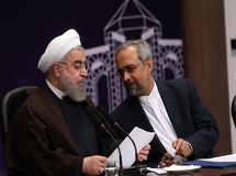 ساپپا طرح رئیس جمهور را زیرسوال برد/ سایپا: طرح جدید نوسازی ناوگان مطرح شده از سوی روحانی در مراحل کارشناسی است!