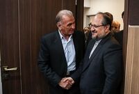 خطرناک بودن جاده ها و  نقاط پرخطر را کتمان نمی کنیم/ ارتقای استاندارد خودروها دیر شده