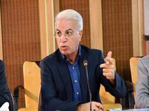 من و قائم شرکت بازنشست نیستیم/ بدهکاران پتروشیمی غدیر را زندان فرستادیم