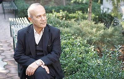 منع صرافیها از خرید و فروش ارز کار اشتباهی بود