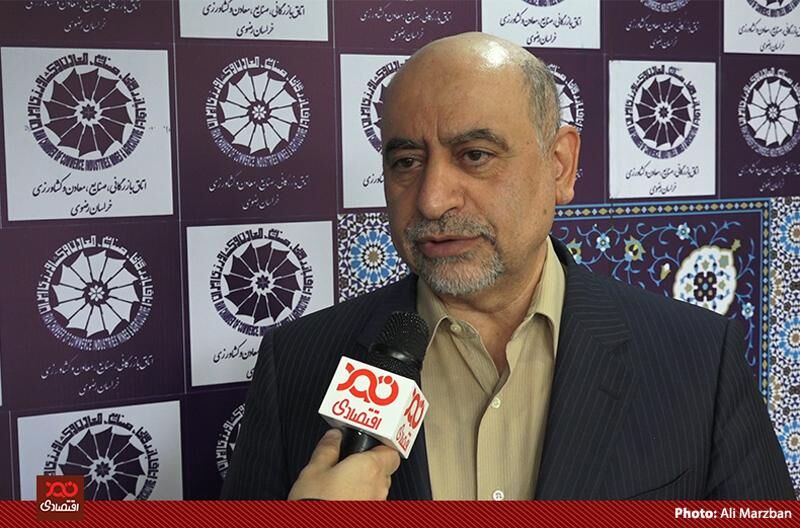 روحانی در ماجرای ارز عینِ احمدی‌نژاد عمل کرد