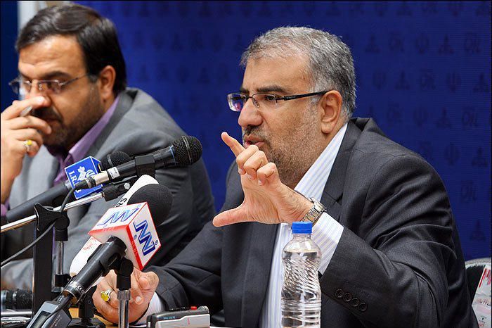 باید در قرارداد با توتال، بندِ غرامت لحاظ می‌شد/ توتال با برنامه قبلی به فاز 11 پارس جنوبی آمد/ توتال هیچ وقت منافعش با آمریکا را به خاطر ایران به خطر نمی‌اندازد/ در 10 ماه حضورش در ایران، نه تکنولوژی آورد و نه سرمایه!