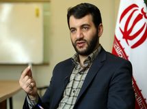 فیلم:: پیش بینی جالب حجت اله عبدالملکی، اقتصاددان درباره سرنوشت توتال در ایران، چند روز بعد از اجرای قرارداد ایران و توتال: توتال به زودی از ایران خواهد رفت