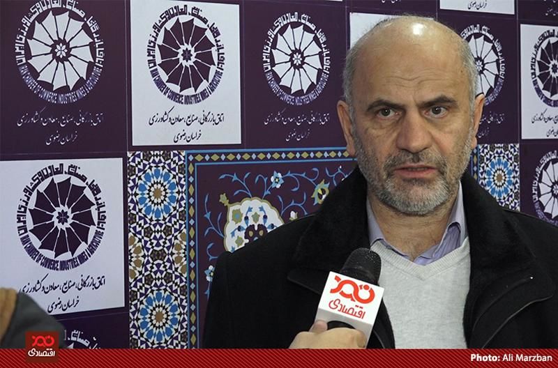 کنایه فرشاد مومنی به آمارهای اشتغال دولت روحانی!