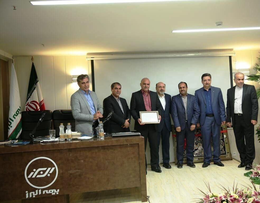 صرافی تُرک پول بیمه دولتی البرز را نمی‌دهد/ وصول طلب بیمه البرز از صرافی "دلامیرگلد" همچنان بلاتکلیف است