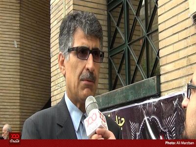 افزایش حجم نقدینگی دلیل گرانی دلار و افزایش قیمت کالاها است