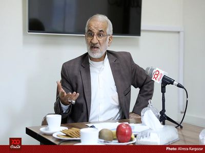 نوبخت تاکنون بیش از 10 بسته خروج از رکود طراحی کرده که همه شکست خورده است/ وهن‌آمیز است که از ترکیه فضولات انسانی وارد می‌کنیم!