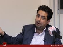 دولت با اشتباهات خودش 88 هزار میلیارد تومان به جیب پسرخاله‌ها و پسر عموهایش ریخته است/ تورم با کنترل نرخ ارز مهار نمی‌شود