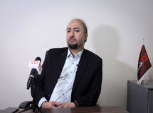 معلوم نیست چرا دولت فکری به حال افزایش یارانه نمی‌کند در حالی برخی خانواده‌ها فقط با همین یارانه زنده‌اند!/ دوره تحریمها طولانی نخواهد بود و دوران ترامپ هم تمام می‌شود