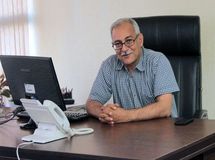 دولت روحانی به آموزه‌های علم اقتصاد بی‌اعتنایی می‌کند/ تحلیل دولت در مورد ذخایر ارزی غلط بود و به کشور شوک ارزی وارد کرد