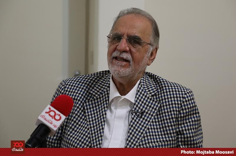 دلار ۴۲۰۰ تومانی تحریم‌های آمریکا را تشدید کرد