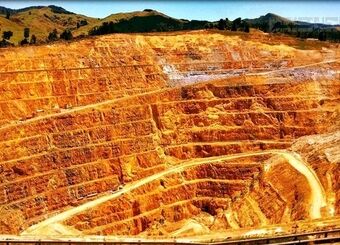 گواهی کشف بزرگترین معدن طلای ایران صادر شد