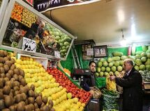 سیب زرد، پرتقال تامسون و موز در صدر گرانی‌های میوه قرار گرفتند