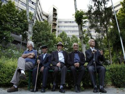 حقوق اردیبهشت بازنشستگان با احکام جدید واریز می‌شود