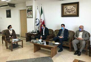 مدیر مرکز خدمات حوزه های علمیه از بیمه آسیا قدردانی کرد
