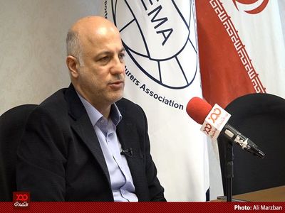 حجم بازار پوشاک نسبت به سال ۹۲ حدود ۳۰ درصد کم شد!