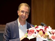 گروه مالی دی بازوی قابل اتکای بانک در سودآوری است