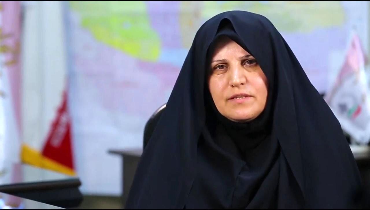 کاش دولت جلوی مسافرت‌های نوروزی را می‌گرفت/ آرایشگران خسارت‌های زیادی از تعطیلی‌های مکرر دیده‌اند (۱)