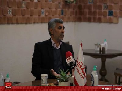 زنگنه مدام می‌گوید "تحریم، تحریم، تحریم "، وقتی وزیر شدی مگر نمی‌دانستی تحریم هستیم؟!
