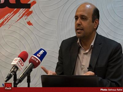 با وجود وزیر مسکنی که افتخار به نساختن خانه می‌کند، معلوم است که بحران مسکن به وجود می‌آید