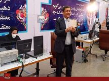عبدالناصر همتی بانک مرکزی را به کارخانه چاپ پول برای جبران کسری بودجه دولت تبدیل کرد!