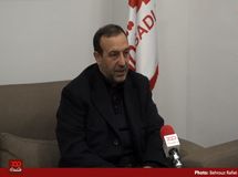 نمی‌شود وارد جنگ اقتصادی شویم ولی بانک مرکزی ۳۶۰ بخشنامه متناقض ارزی بدهد