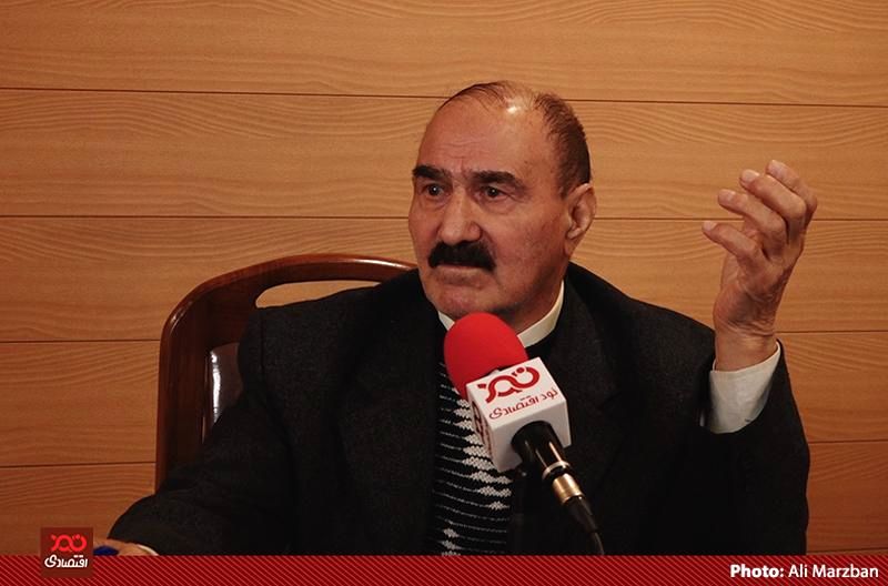 با قطعیهای طولانی برق، مواد غذایی فاسدشدنی مثل بستنی، گوشت و مرغ از بین میروند؛ سوپرمارکت داران نگرانند!