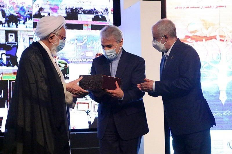 تجلیل بانک دی از 71 فرزند شاهد و ایثارگر