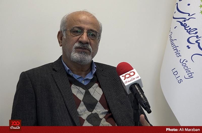 تفکرات آقای مخبر درباره صنعت لبنیات اشتباه است