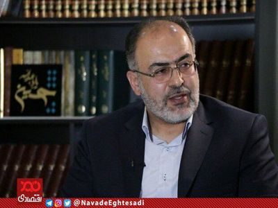 خاندوزی در اقتصاد صاحب نظریه نیست/ بهتر بود خاندوزی ابتدا معاون وزیر می‌شد