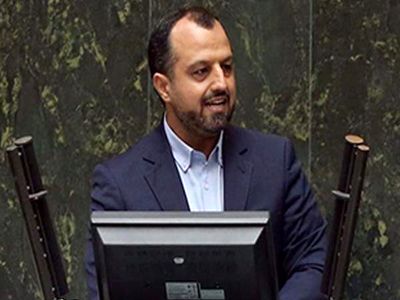 مسئولیت وزارت اقتصاد را جز برای مقاوم سازی اقتصاد بر عهده نگرفتم