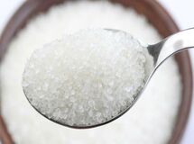 شکر کیلویی ۱۷ هزار تومان در مغازه‌ها ربطی به تولیدکنندگان ندارد، مشکل توزیع است
