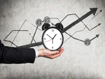کار کردن بیش از ۸ ساعت ممنوع