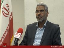 حذف ارز ۴۲۰۰ تومانی و اعطای کارت اعتباری به مردم در ازای آن، سیاست درستی نیست