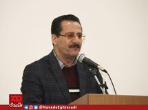 ساز و کار عرضه ۲۲۰۰ دلار با نرخ صرافی فساد آمیز است