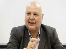 برای سال آینده، مثل امسال اجازه دادیم نیروهای مسلح نفت بفروشند و هزینه‌های خودشان را دربیاورند