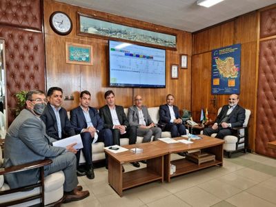 ارائه خدمات  بانک تجارت متناسب با نیاز هلدینگ پتروشیمی خلیج فارس