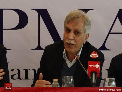 اگر ایران خودرو و سایپا انحصاری‌اند دو شرکت دیگر مثل آن‌ها ایجاد کنید