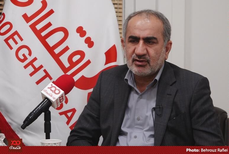 فرصت تعامل با کشورهای همسایه را به دلیل یک دندگی‌های دولت قبل از دست دادیم