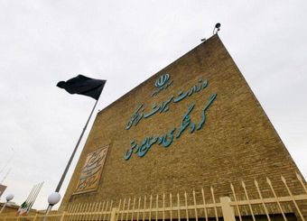 در ۶ ماه گذشته ضرغامی یک جلسه هم با فعالان صنایع دستی نگذاشته است