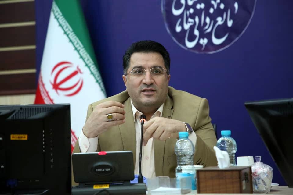 تشکل‌های صنعتی در نامه خود به رئیس‌جمهور برای تأخیر در درج قیمت تولیدکننده دلایل قانع‌ کننده‌ای ذکر نکردند