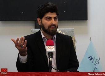 دروغ می‌گویند ضرغامی با فعالان صنایع دستی دیداری نداشته است